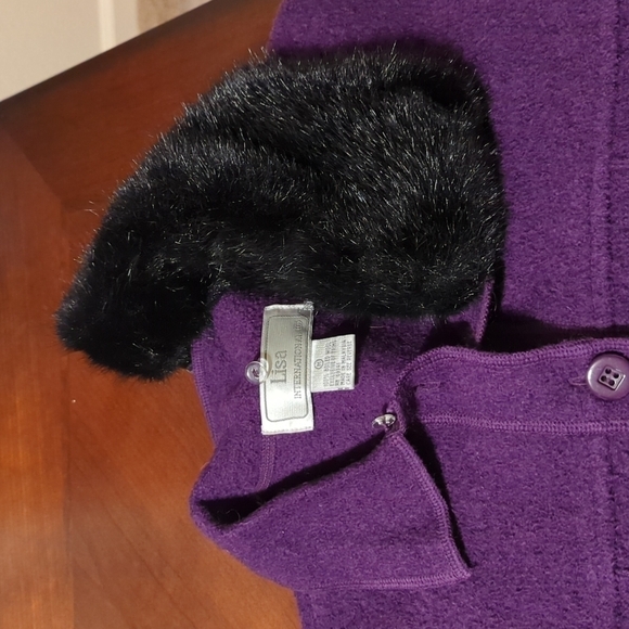 Size medium ladies boiled wool jacket by Lisa International with faux fur collar - Picture 6 of 7